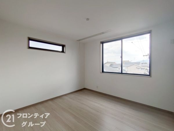 伊丹市荻野西２丁目　新築一戸建て
