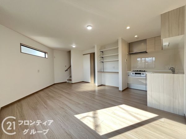 伊丹市荻野西２丁目　新築一戸建て