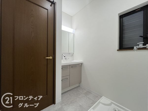 尼崎市長洲中通2丁目の中古一戸建て(洗面台・洗面所)