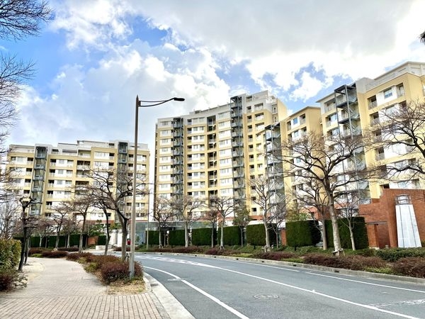 西宮マリナパークシティ港のまちハーバーヴィラ南棟７号棟　中…
