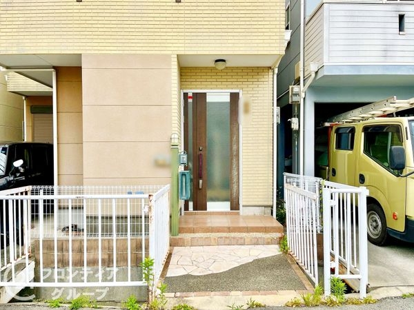 尼崎市大西町１丁目　中古一戸建て