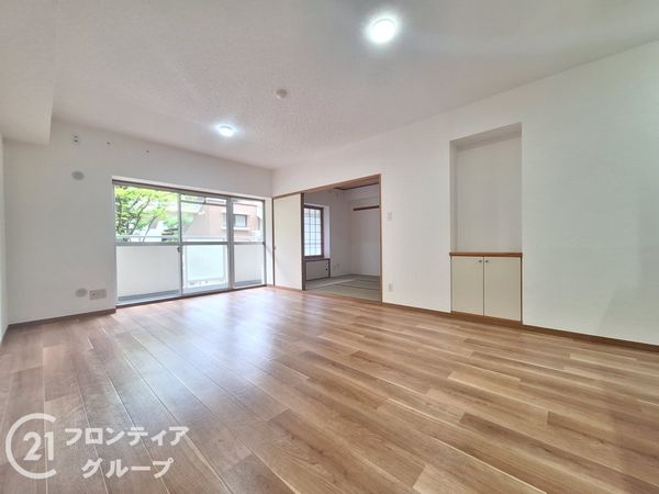 武庫川第2一番街10号棟 中古マンション(リビング)