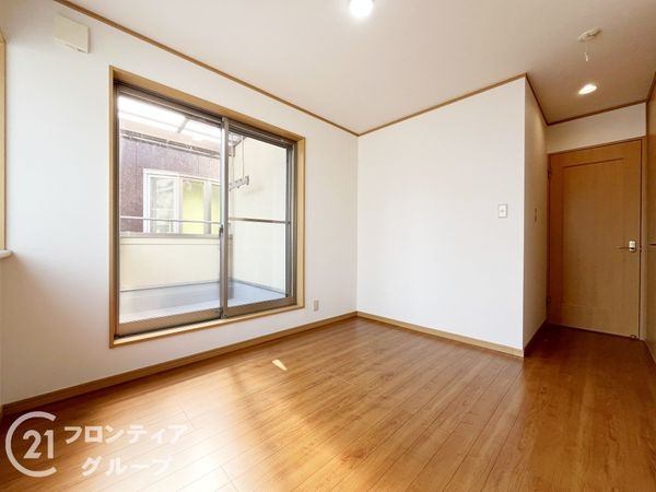 伊丹市昆陽東６丁目の中古一戸建て