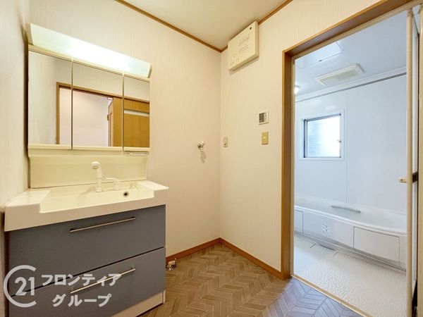 伊丹市昆陽東６丁目の中古一戸建て