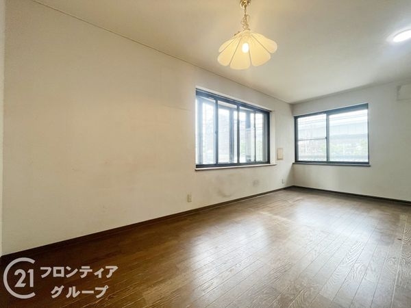 西宮市本町の中古一戸建て