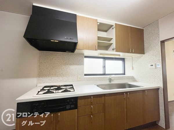 西宮市本町　中古一戸建て