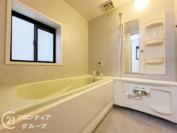 西宮市本町　中古一戸建て