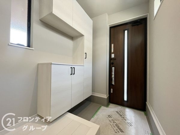 西宮市里中町３丁目　新築一戸建て