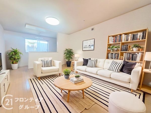 尼崎市瓦宮２丁目の中古一戸建て