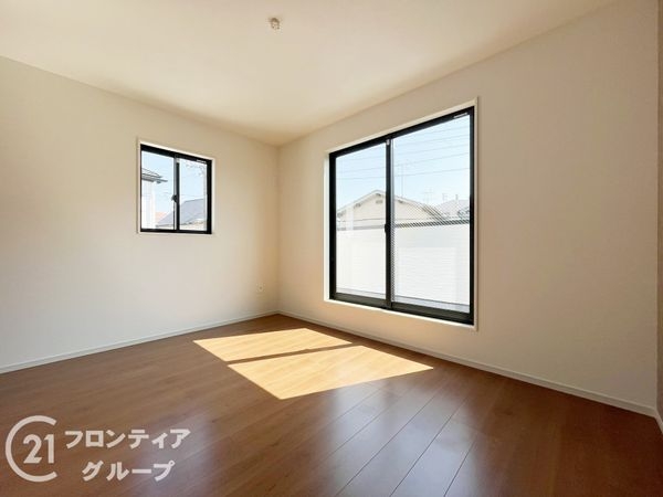 尼崎市下坂部２丁目新　築一戸建て　１期　２号棟