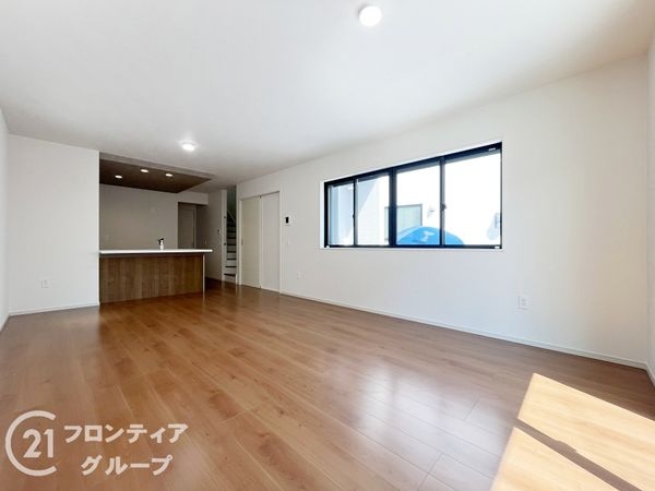 尼崎市下坂部２丁目新　築一戸建て　１期　２号棟