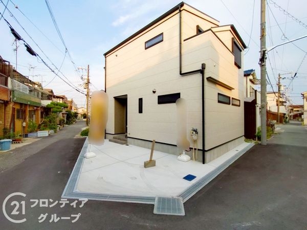 尼崎市大庄西町３丁目　新築一戸建て