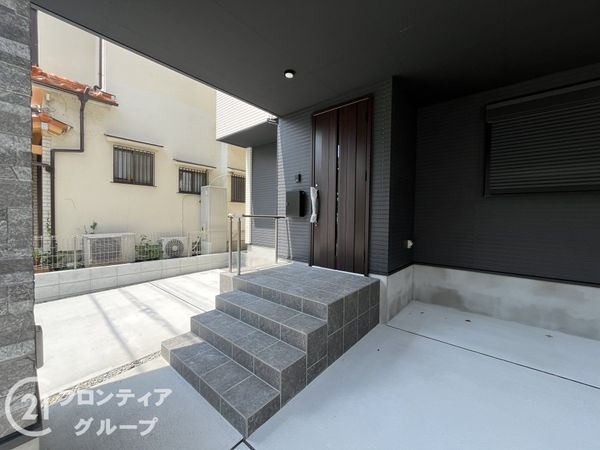 尼崎市西立花町５丁目　新築一戸建て　1期　1号棟