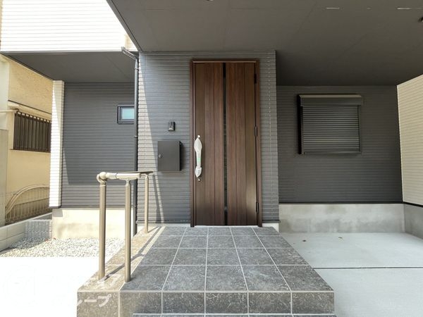 尼崎市西立花町５丁目　新築一戸建て　1期　1号棟