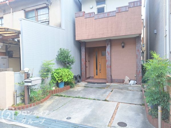 尼崎市立花町１丁目の中古一戸建て
