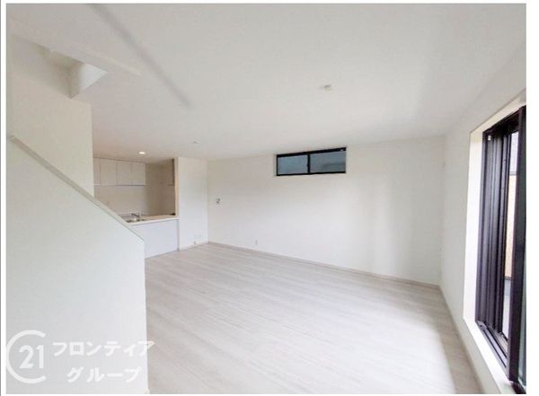 尼崎市菜切山町　新築一戸建て
