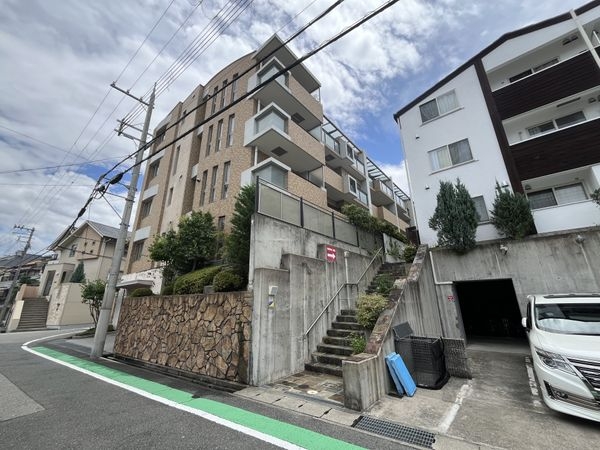 セントラル甲子園口１丁目イプシオン　中古マンション