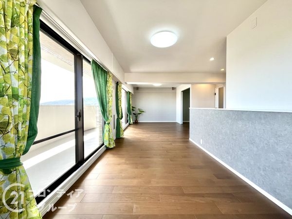 グランフェルティ甲東園 中古マンション(リビング)