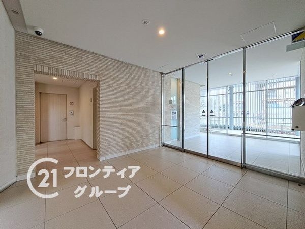 シャルマンフジスマート尼崎出屋敷駅前ステーショングリーン　…