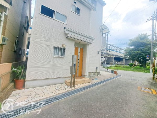 尼崎市南武庫之荘８丁目の中古一戸建て