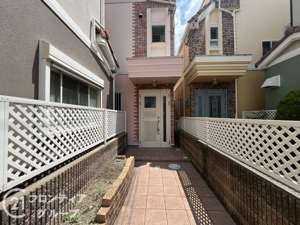 伊丹市荻野７丁目の中古一戸建て