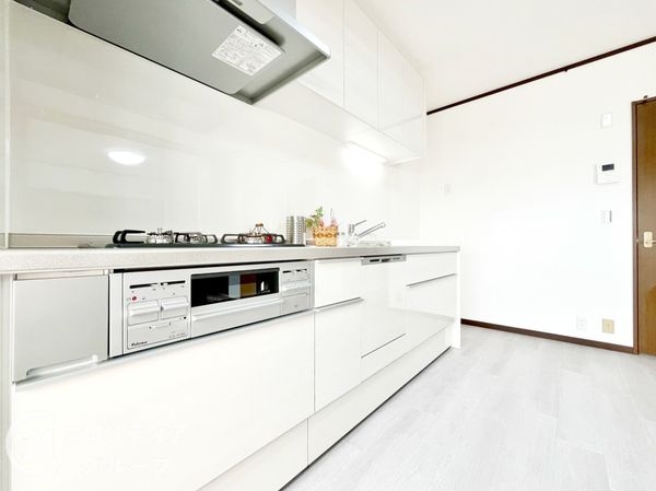 伊丹駅前ファミリーハイツ 中古マンション(リビング)