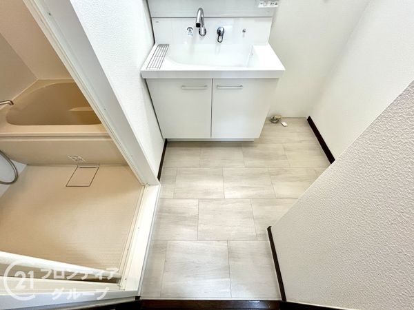 伊丹駅前ファミリーハイツ 中古マンション(洗面台・洗面所)