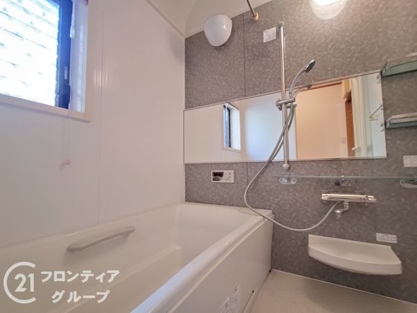 尼崎市南武庫之荘12丁目　中古一戸建て
