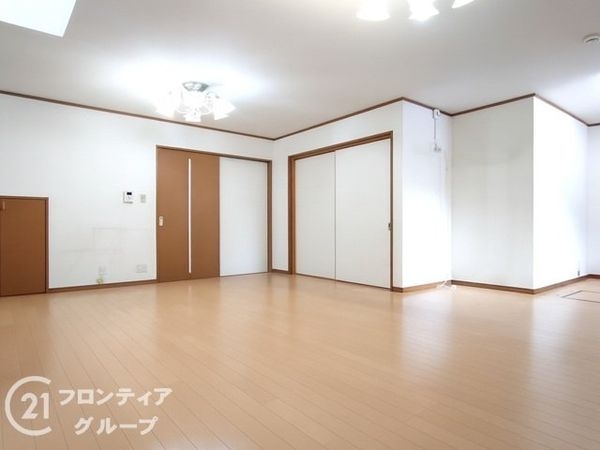 尼崎市南武庫之荘12丁目　中古一戸建て