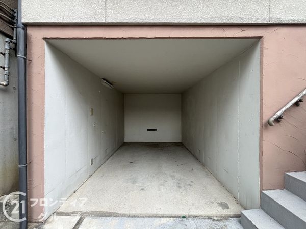 伊丹市寺本６丁目の中古一戸建て