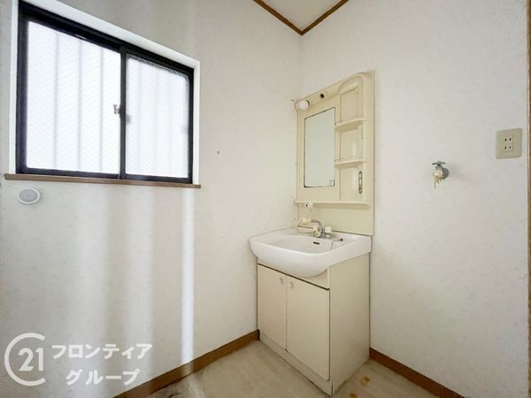 伊丹市寺本６丁目の中古一戸建て