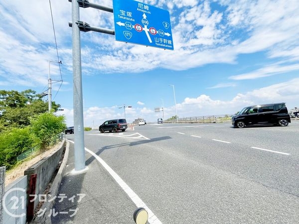 西宮市松並町の中古一戸建て