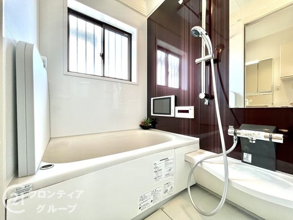 西宮市松並町　中古一戸建て