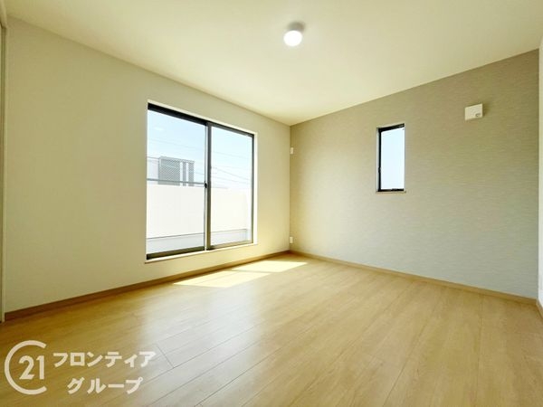 尼崎市西難波町６丁目　新築一戸建て