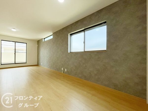 尼崎市西難波町６丁目　新築一戸建て