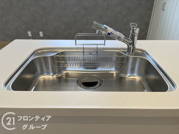 尼崎市西難波町６丁目　新築一戸建て