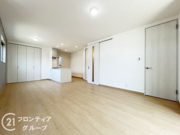 尼崎市西難波町６丁目　新築一戸建て