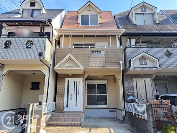 尼崎市次屋３丁目の中古一戸建て