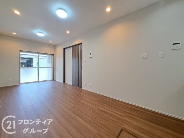 尼崎市次屋３丁目の中古一戸建て