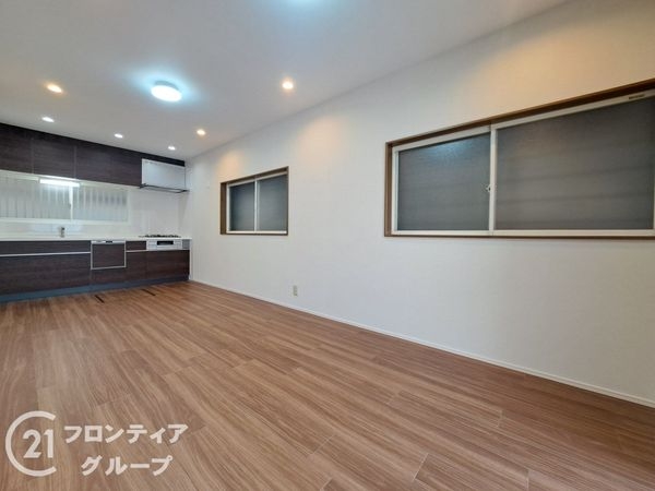尼崎市次屋３丁目の中古一戸建て