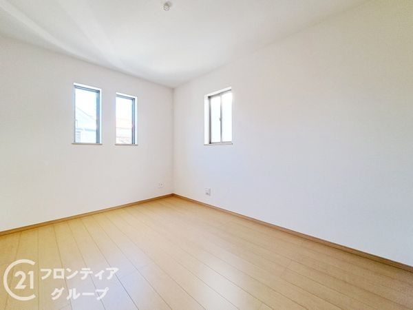 伊丹市松ケ丘４丁目　新築一戸建て　１号棟