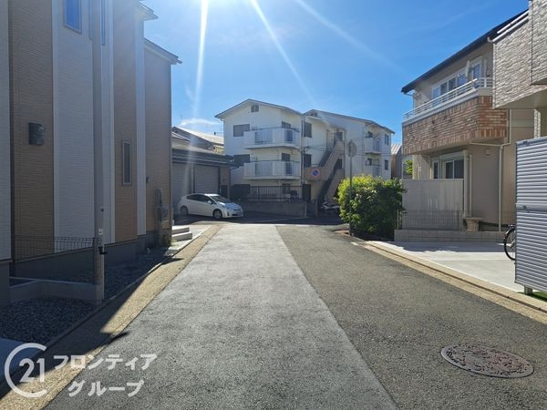 伊丹市松ケ丘４丁目　新築一戸建て　２号棟