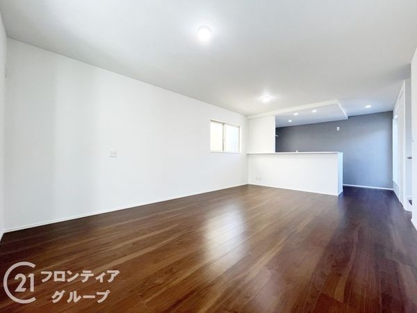 尼崎市額田町　新築一戸建て　全１区画