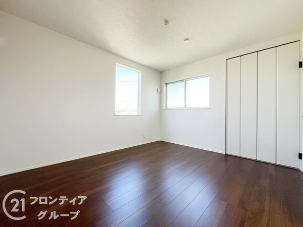 尼崎市額田町　新築一戸建て　全１区画