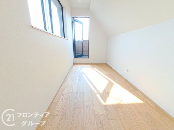 西宮市小曽根町３丁目　新築一戸建て　全１区画