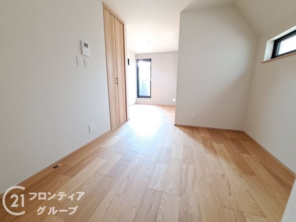 西宮市小曽根町３丁目　新築一戸建て　全１区画