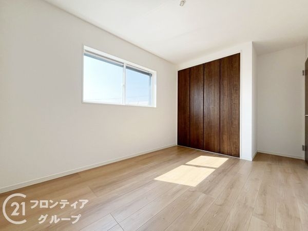 尼崎市額田町　新築一戸建て