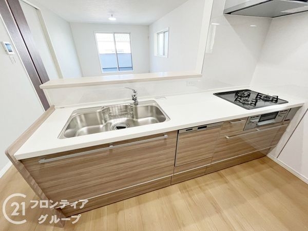 尼崎市額田町　新築一戸建て