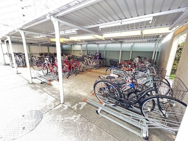 アズ・ワン，リッシュ　中古マンション