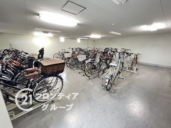 アズ・ワン，リッシュ　中古マンション
